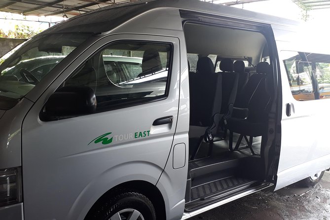 Denpasar Departure Transfer: Hotel to Airport - On the Road: Shared Ride Comfort, English Help, and Time Buffer
