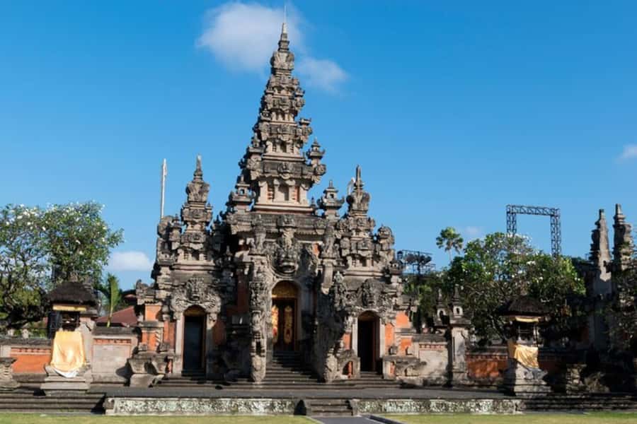 Denpasar: Private custom tour with a local guide - Denpasar by Foot: why a private custom walk works