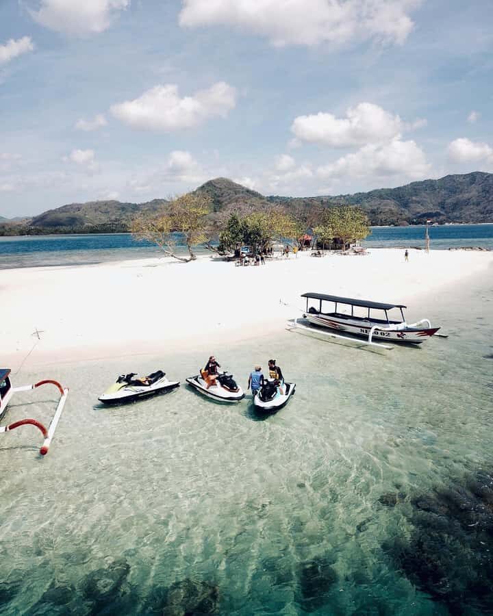 "Discover Gili Nanggu: A Secret Island Escape Awaits You!" - Gili Nanggu: Soft Sand, Calm Water, and Snorkeling That Feels Easy