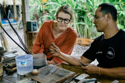 Discover Sidemen’s First Silver Class at Agung Silver - Start by picking a design and your stone set