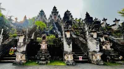 East Bali: Lempuyang temple, Tirta Gangga, Taman Ujung - Pickup window and where the day actually starts