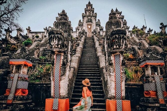 East Bali Tour: Gate of Heaven, Water Palace, Sleeping Gajah - The Mt. Agung viewpoint plus a dam-side waterfall panorama