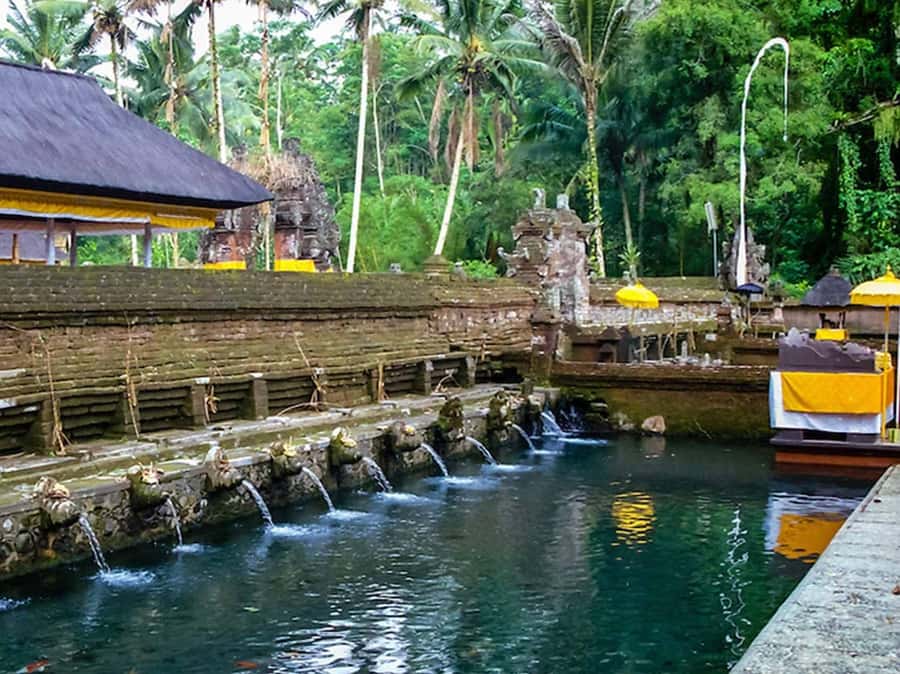 EAST BALI TRIP : BESAKIH TEMPLE/LAKE BATUR/TIRTA EMPUL - Tirta Empul: holy springs used for real purification