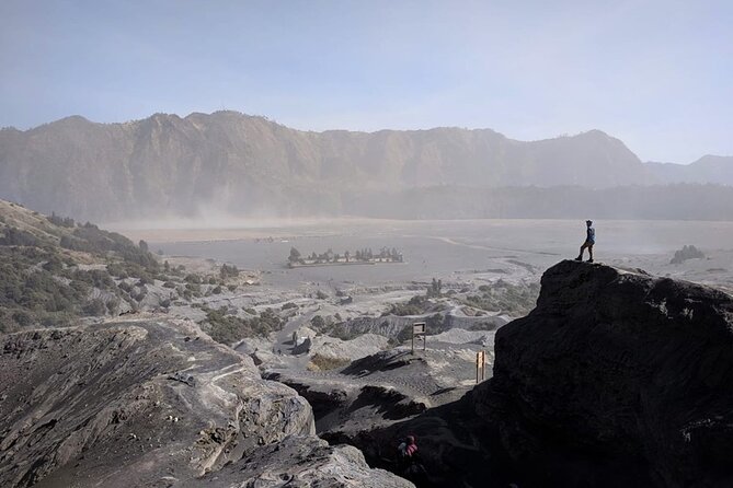 East Java Tours with Bromo Photography, Ijen Blue Fire and Waterfall - Mount Bromo sunrise: Penanjakan 1, 03:00 departure, and the payoff