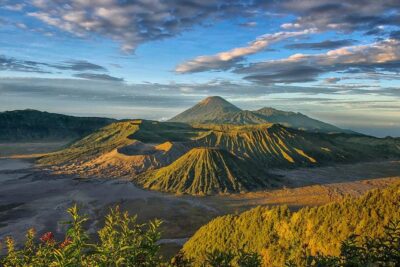 East Java Tours with Bromo Photography, Ijen Blue Fire and Waterfall - The rhythm of the itinerary: how the days actually flow