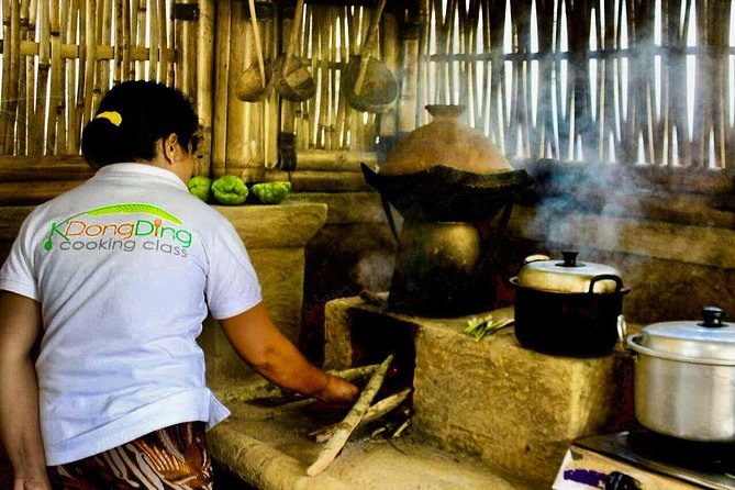 Exclusive Authentic Balinese Cooking Class at Family home - The Balinese Compound Kitchen: Open Air, Lots of Stations, Real Setup