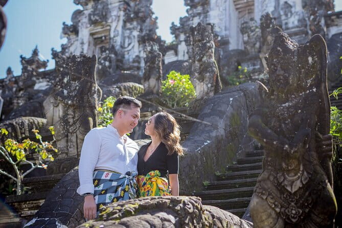 Exclusive Bali: Gates of Heaven, Tirta G - Private & All-Inc - Heaven’s Gate (Lempuyang Temple): the Mount Agung framing shot