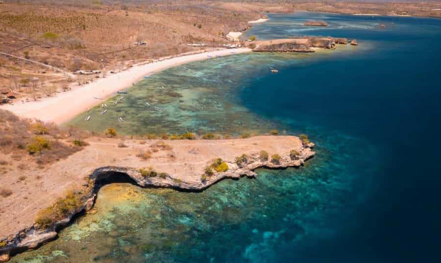 Exclusive One-Day Tour to Lombok's Pink Beach and 3 Gilis - Optional Tanjung Ringgit cliffs: the motorbike taxi add-on