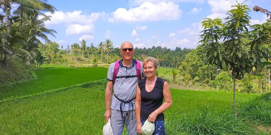Exclusive Tetebatu: Waterfall, Rice Fields, Monkey & Weaving - Monkey Forest: Watching Macaques Without Getting in Their Way