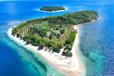 Explore Hidden Gili's Lombok : Gili Asahan,Gede,Goleng,Layar - The Private Boat Advantage: Why It Feels More Comfortable