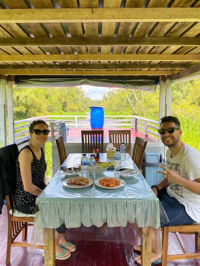 Explore Jungle in Borneo and Orangutan Kelotok Tour 3D/2N - Overnight on a Kelotok/Houseboat: Comfort That Matches the Setting