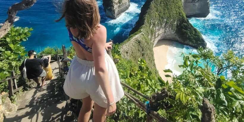 Explore Penida in one day trip-All inclusive - Pickup, Group Size, and Your Guide’s Role