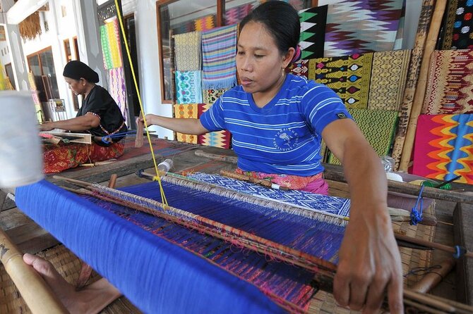Explore Traditional Villages & to the South Coast - Sade Traditional Weaving Village: a Sasak community feel