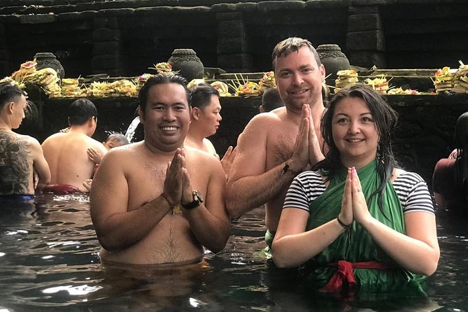 Farmer market, waterfalls, holy spring - All Inclusive - A private Bali countryside day that doesn’t feel like a script
