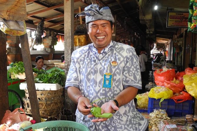 Farmer market, waterfalls, holy spring - All Inclusive - Gianyar street night market: a final taste of daily life