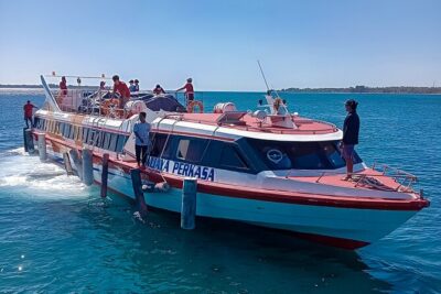 Fast Boat Transfer Bali to Gili & Lombok + Private Hotel Pick-up - The boat schedule that shapes your whole plan