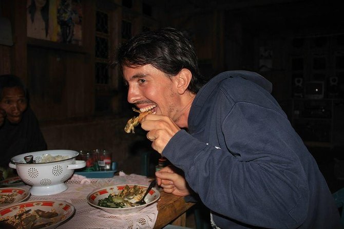 Flores Overland Tour - Day 6: Wae Rebo to Labuan Bajo, with lunch and shower stop