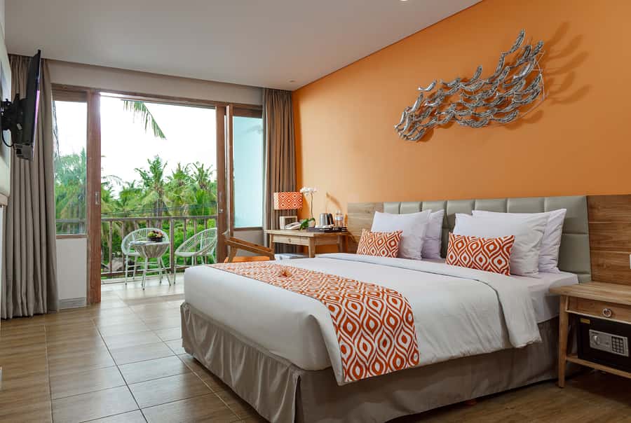 From Bali: 2-Day Nusa Penida and Lembongan Complete Tour - Mahagiri Resort or d’Nusa Beach Resort: beachfront sleep plus real downtime
