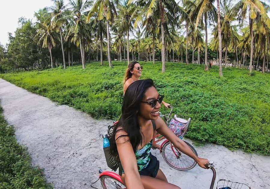 From Bali: 2-Day Private Gili Island Snorkel Tour with Hotel - Day 2 snorkeling across three islands with Bask Nest