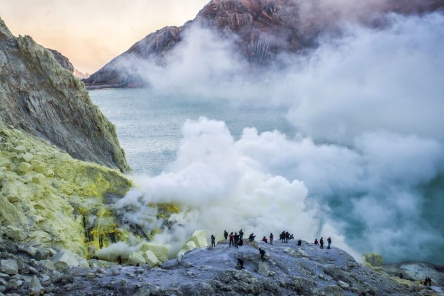 From Bali: 24-Hour Trip to Ijen Crater & Javanese Breakfast - Transfers, Ferries, and the Reality of a 24-Hour Loop