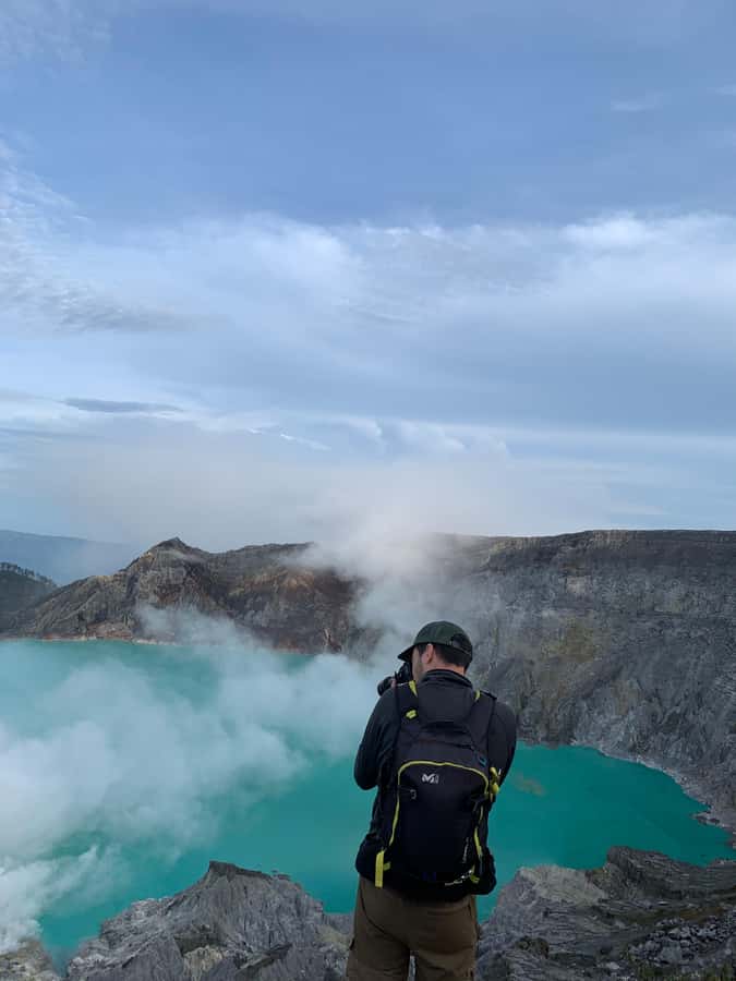 From Bali: Ijen Blue Fire Group Tour With Drop Off Bali - Meeting the Sulfur Carriers: A Small Cultural Moment with Big Meaning