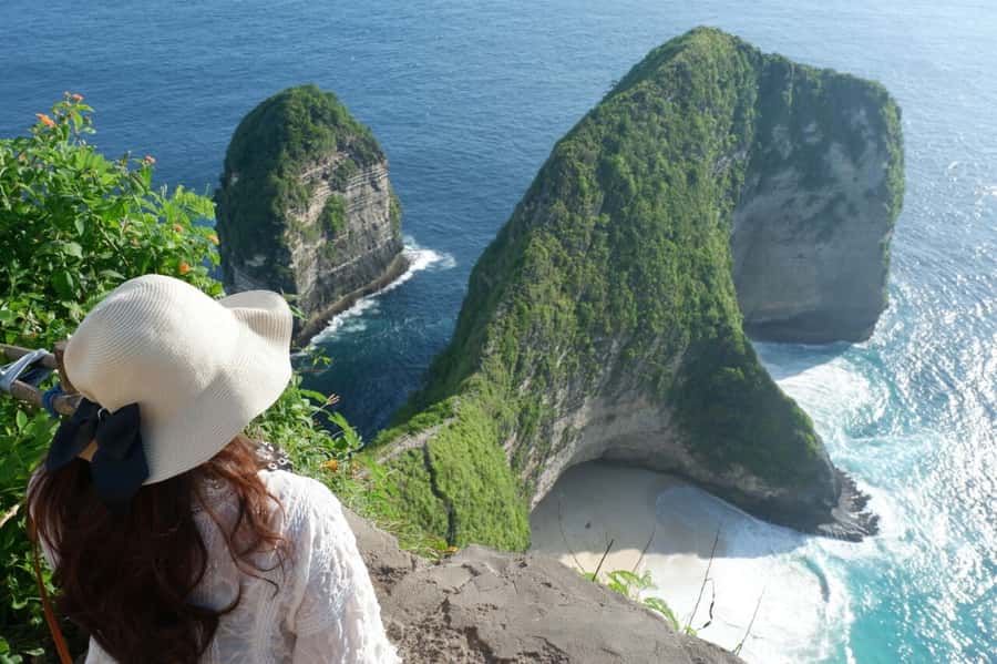 From Bali: Lembongan & Penida 2-Day Tour with Snorkeling - Lembongan and Penida: two moods, one tight plan