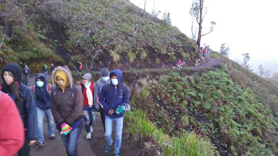 From Bali: Mount Ijen Tour Blue Fire Tour 2D1N, Hotel - Overnight Comfort Near the Volcano: When 1AM Becomes Normal