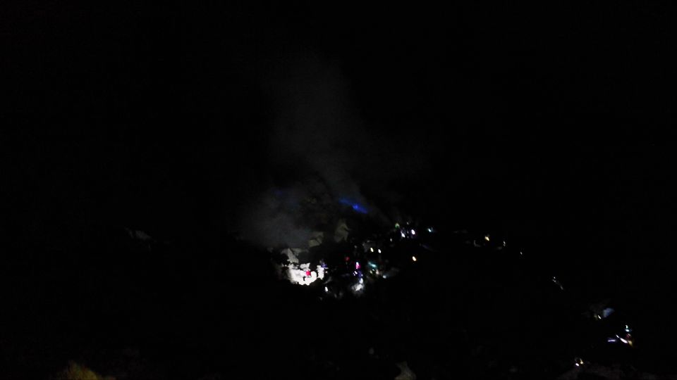 From Bali: Mount Ijen Tour Blue Fire Tour 2D1N, Hotel - Your Gear for Sulfur Fumes: Gas Mask and Headlight Setup