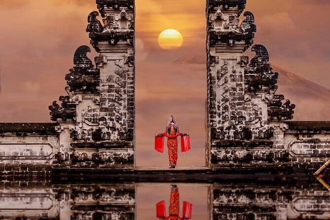 From Bali Nusa Penida Combination East and West Private Tour - Lunch on Penida: included, local, and part of the value