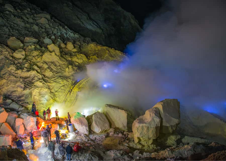 From Bali: Private Mount Ijen Crater Volcano Midnight Trek - What to Pack for Ijen’s Cold, Wet, and Dark Reality