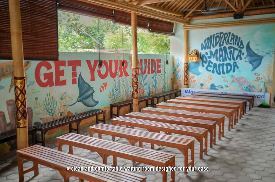 From Bali: Snorkeling at Manta Point Nusa Penida & Land Tour - Lunch and the flow to the West Coast viewpoints