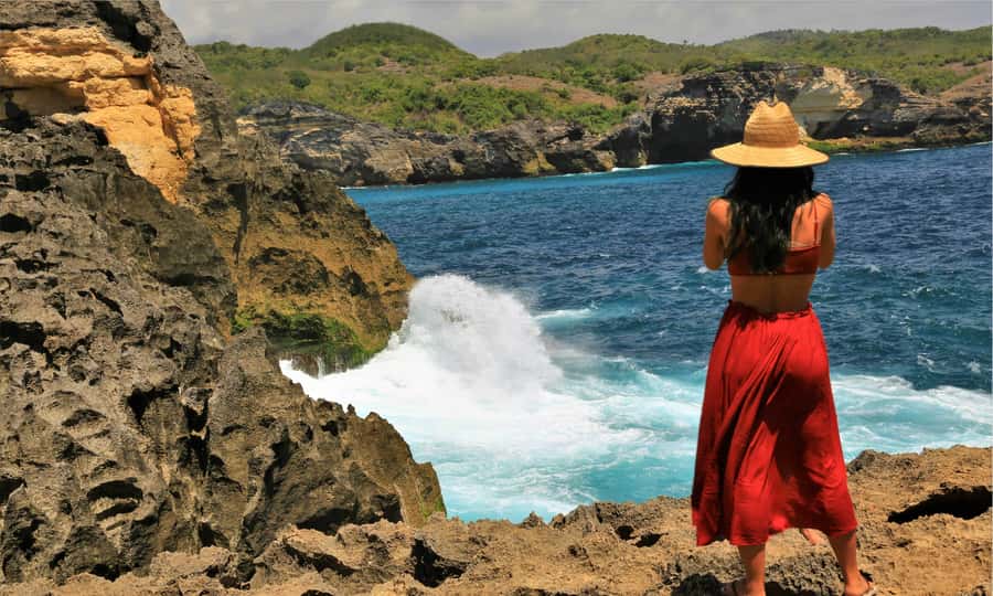 From Bali: West Nusa Penida & Snorkeling Small Group Tour - Kelingking Beach: cliffs, sea turtles, and that wow factor