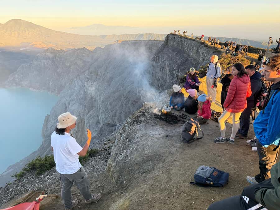 From Banyuwangi/Ketapang Harbor: Ijen Blue Fire with options - Why Mt Ijen’s blue fire is worth the hard start