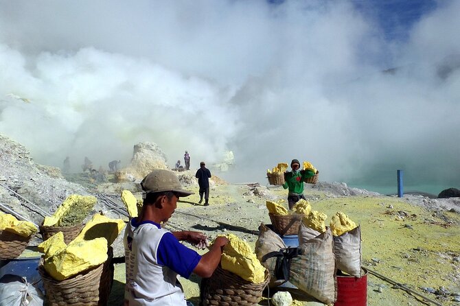 From Banyuwangi or Bali Sunrise Ijen Vulcano Hiking All Inclusive - Why Ijen Sunrise Feels Like Another Planet