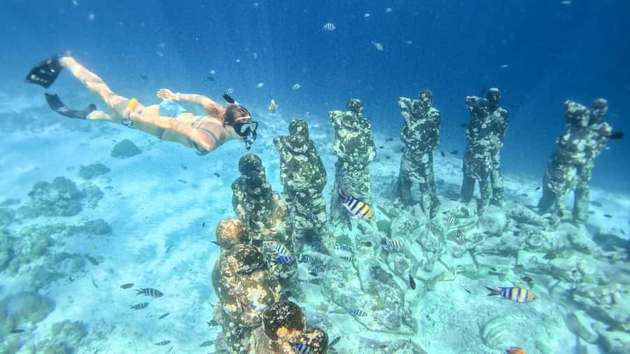 From Gili Trawangan: Gili Islands Snorkeling Boat Tour - Gili Meno fresh-water lake: the shore break with a twist