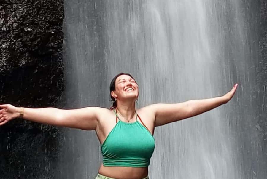 From Jakarta: Bogor Botanical Garden, Ricefield, & Waterfall - Waterfall time with wildlife viewing and monkey sightings