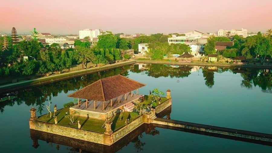 From Lombok: Mataram Heritage City Tour - Why Mataram is a smart choice for a half-day heritage route