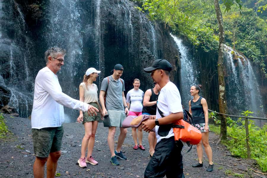 From Malang or Surabaya: Tumpak Sewu Waterfall Group Tour - Key moments worth planning around