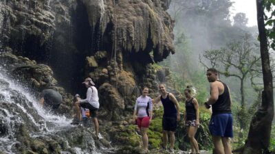 From Malang or Surabaya: Tumpak Sewu Waterfall Group Tour - Getting picked up from Malang or Surabaya (and staying on schedule)