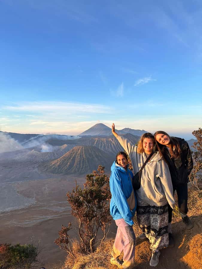 From Malang: Shared Bromo Sunrise Tour with Breakfast - Penanjakan summit at sunrise: where photos become a mission