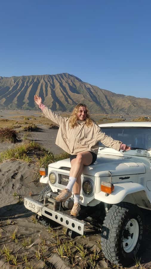 From Malang: Shared Mount Bromo & Ijen Tours Start - 2D1N - Ijen at Night: The 00:30–01:00 Departure and Blue Fire Reality