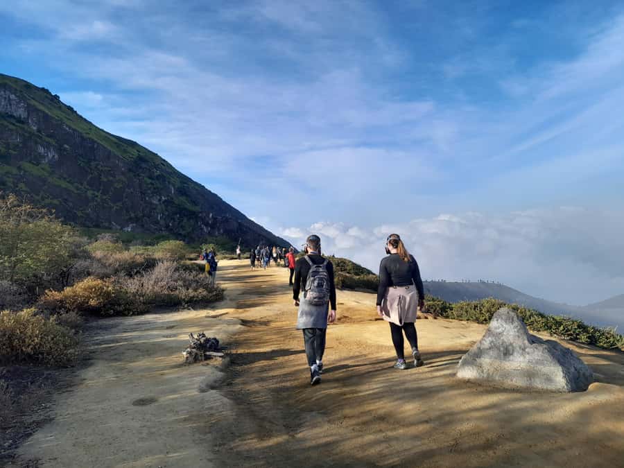 From Malang: Tumpak Sewu, Bromo, and Ijen Blue Fire Tour - Mount Bromo Sunrise and the Sea of Sand: Where Timing Makes the Magic
