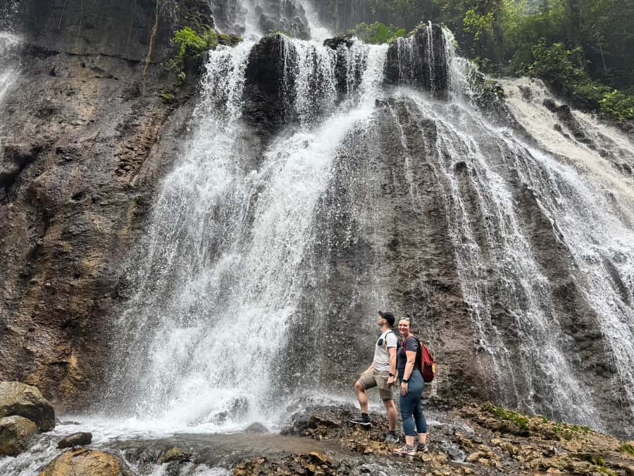 From Malang: Tumpak Sewu & Bromo Tour - Tumpak Sewu Waterfall Descent: Green Moss Paths and Big Cliffside Power