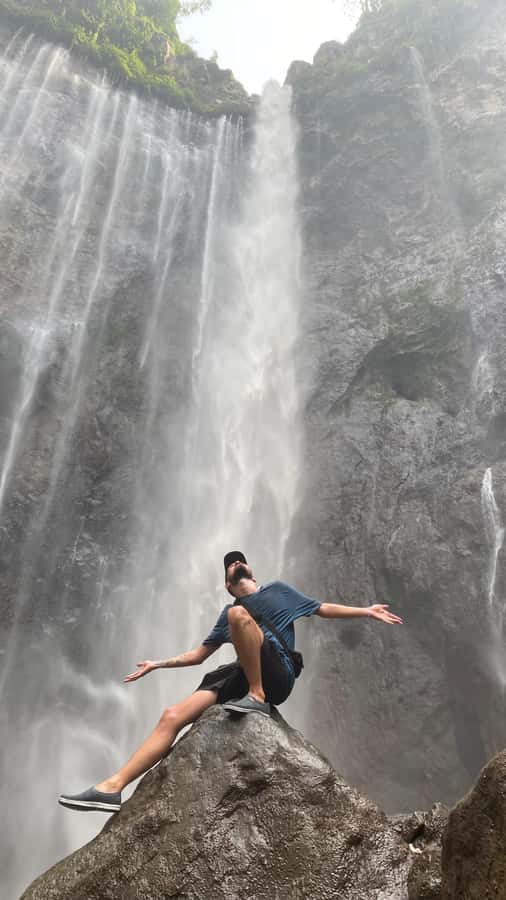 From Malang: Tumpak Sewu Waterfall Day Trip (Sharing) - Bottom-of-the-falls time: feel the mist, then keep exploring