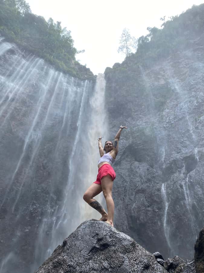 From Malang: Tumpak Sewu Waterfall Day Trip (Sharing) - Safety and fitness reality check: how hard is it, really?