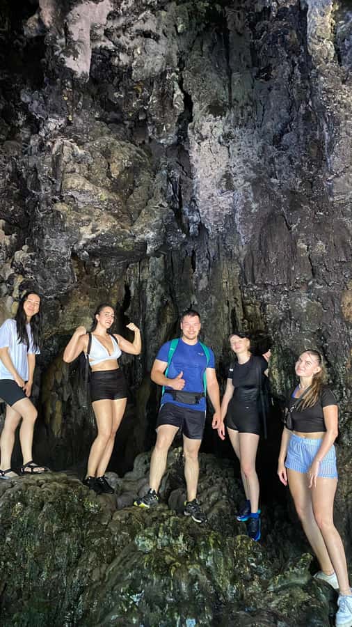 From Malang: Tumpak Sewu Waterfall Sharing Tour - Snacks, photos, and the climb back up: plan for legs, not just views