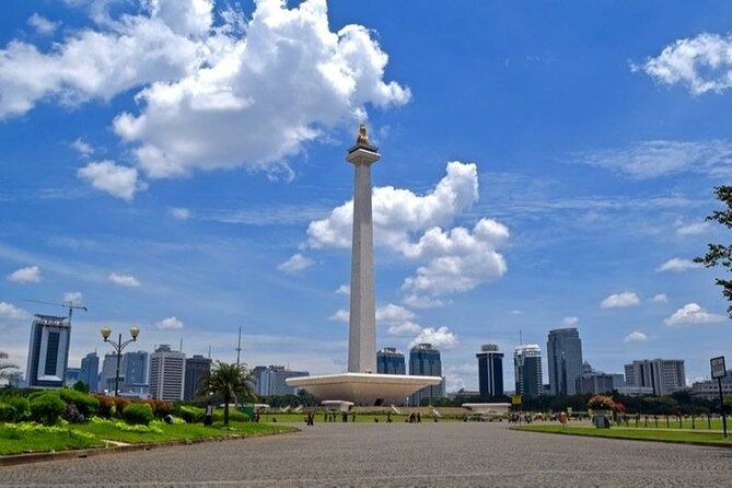From port Tanjung priok : Jakarta Private Tour With Lunch - Key highlights you’ll notice fast