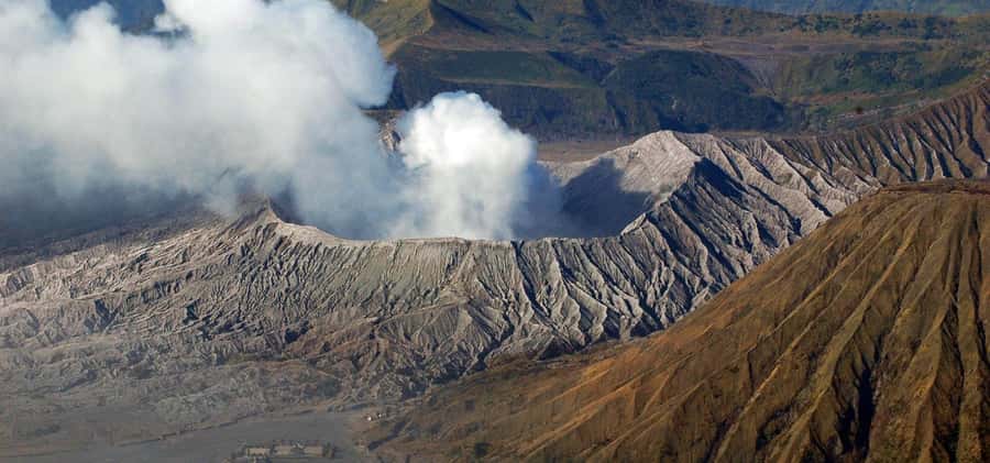 From Probolinggo: 2-Day Mount Bromo and Ijen Volcano Tour - Transfer to Ijen: why the hotel and rest time matter