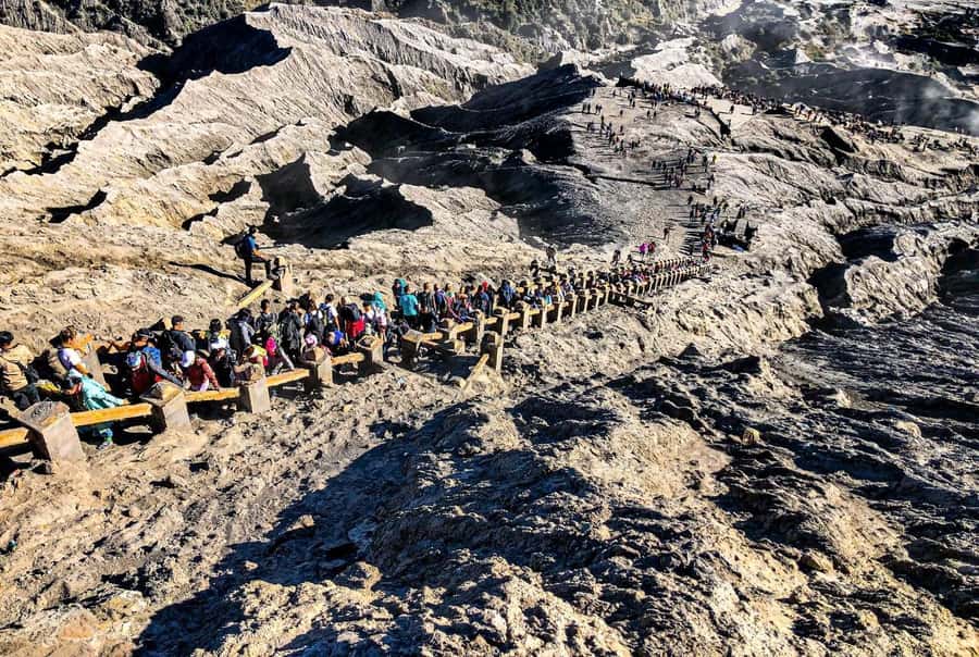 From Probolinggo: 2-Day Mount Bromo and Ijen Volcano Tour - Guides, small group size, and the human side of the logistics