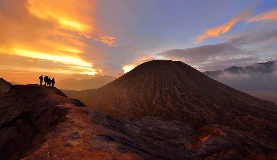 From Probolinggo: Mount Bromo Sunset Tour by Land Cruiser - Key Things You’ll Notice on This Bromo Sunset Tour